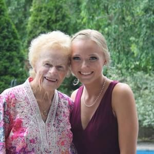 Meet your Posher, Stephanie